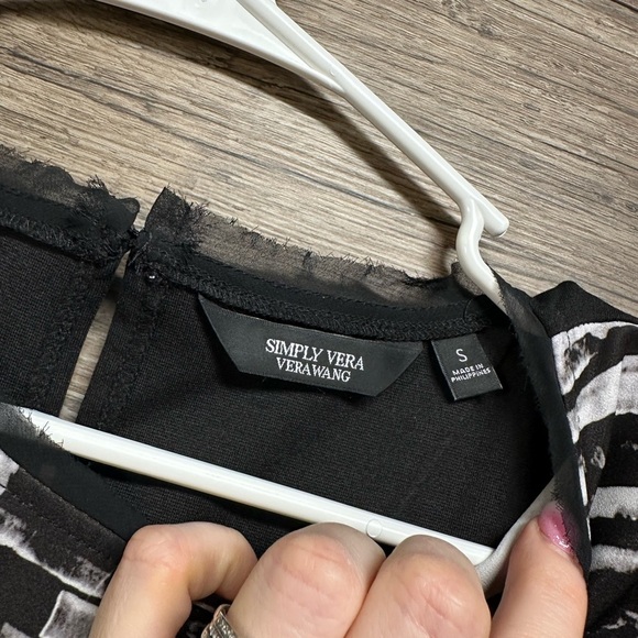 Simply Vera Vera Wang Black and White Crew Neck Sheath Dress - Picture 6 of 8